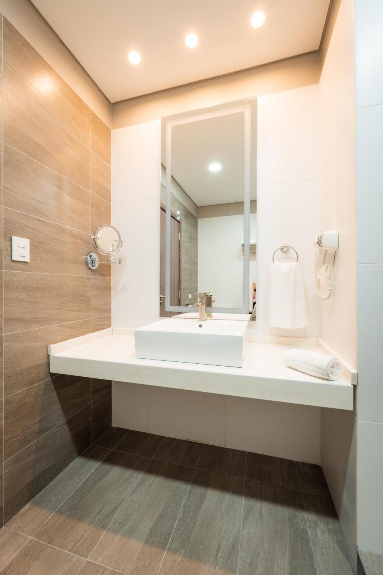 Tryp By Wyndham Asuncion Hotel Bagian luar foto
