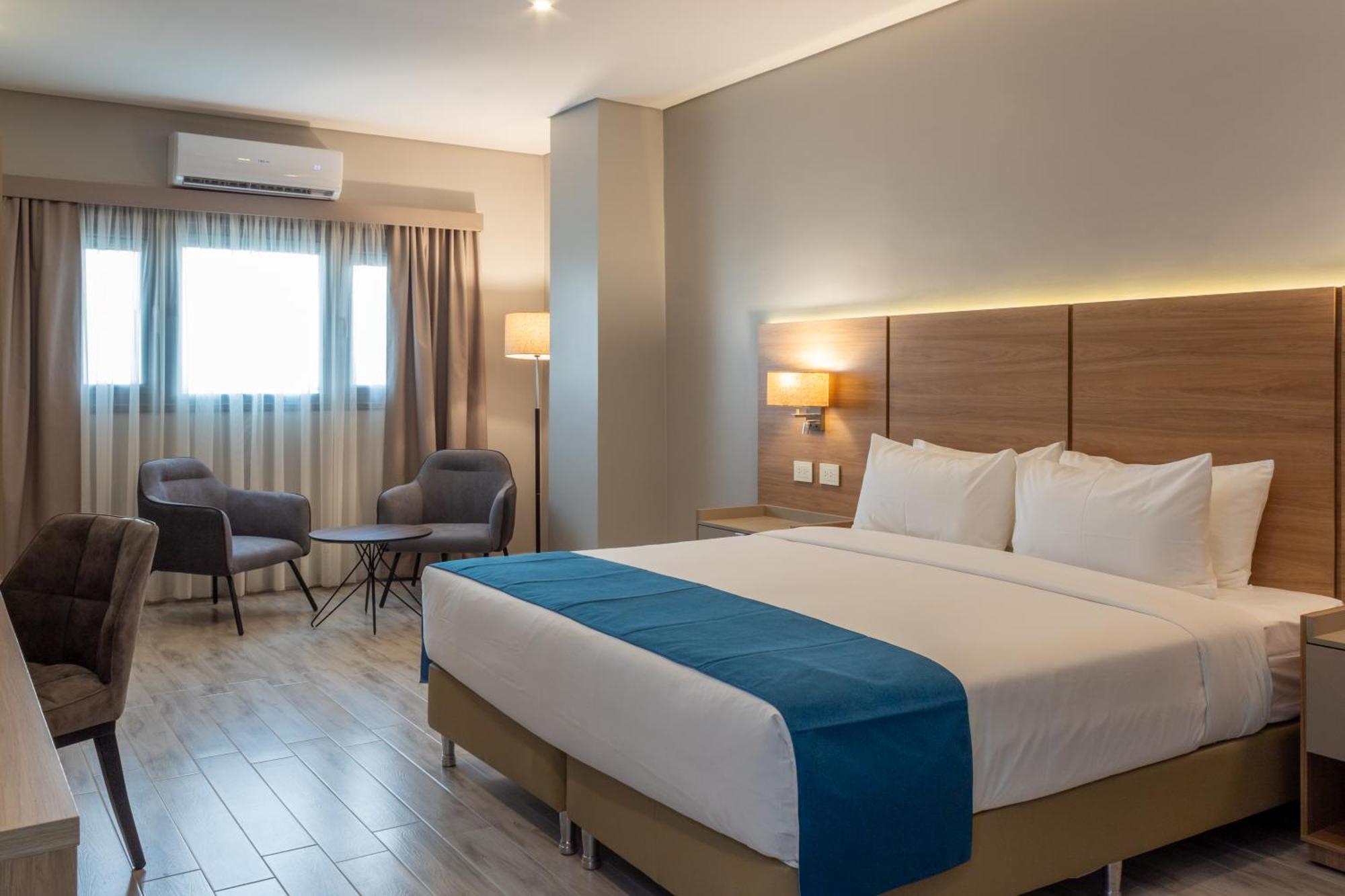 Tryp By Wyndham Asuncion Hotel Bagian luar foto