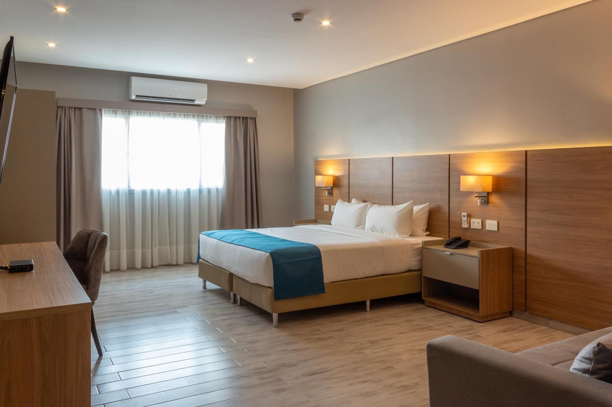 Tryp By Wyndham Asuncion Hotel Bagian luar foto