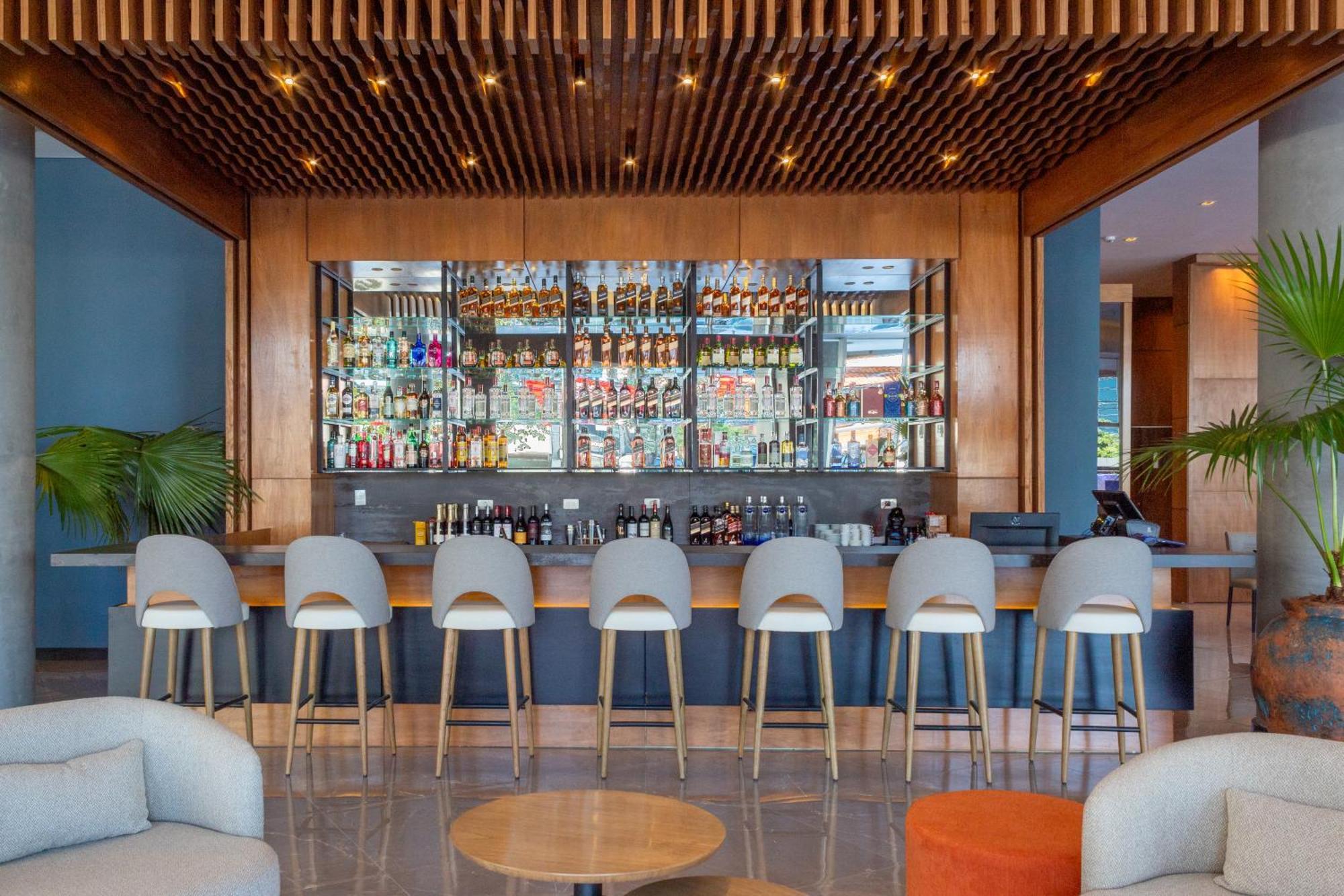 Tryp By Wyndham Asuncion Hotel Bagian luar foto