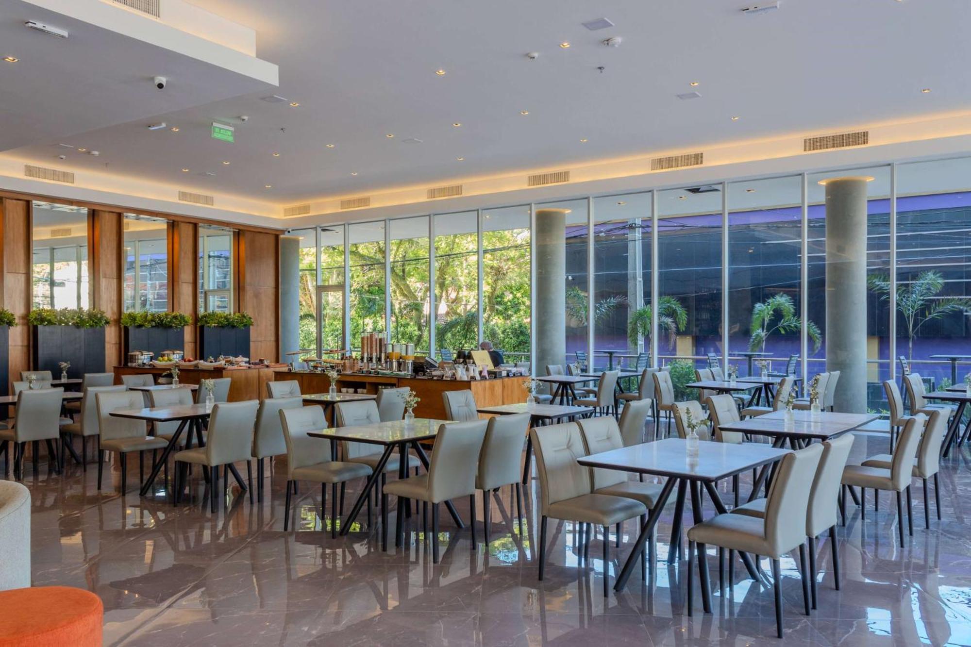 Tryp By Wyndham Asuncion Hotel Bagian luar foto